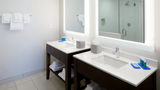 Holiday Inn Express & Suites Liberty Way Room