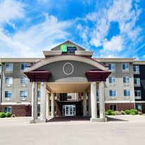 Holiday Inn Express Hotel & Suites