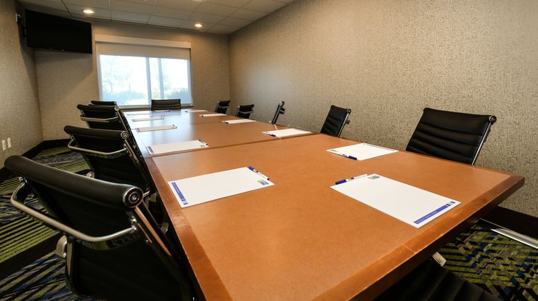 <b>Holiday Inn Express Hotel & Suites Meeting</b>. Images powered by <a href="https://www.leonardoworldwide.com/" title="Leonardo Worldwide" target="_blank">Leonardo</a>.