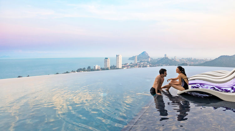 Holiday Inn Rsort Vana Nava Hua Hin Pool
