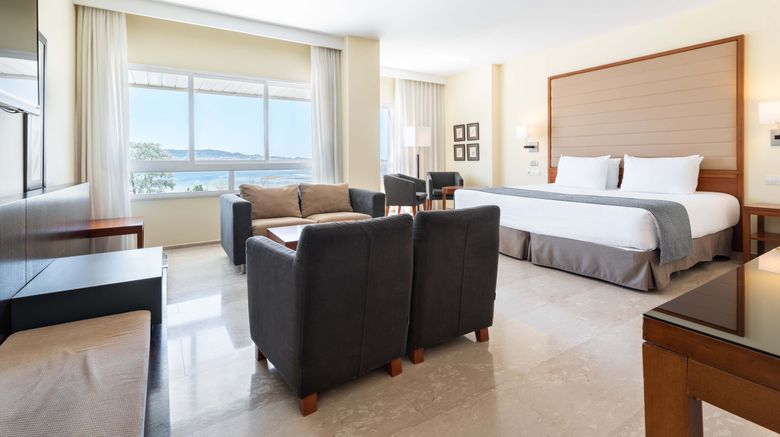 <b>Eurostars Isla de la Toja Room</b>. Images powered by <a href="https://www.leonardoworldwide.com/" title="Leonardo Worldwide" target="_blank">Leonardo</a>.
