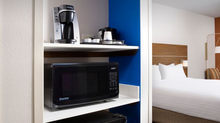 Holiday Inn Express/Suites New Braunfels Room