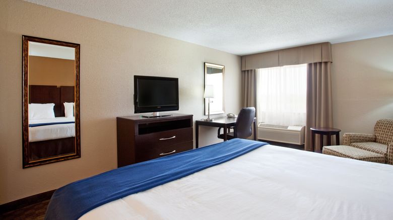 <b>Holiday Inn Express Tuscola Room</b>. Images powered by <a href="https://www.leonardoworldwide.com/" title="Leonardo Worldwide" target="_blank">Leonardo</a>.