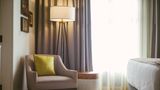 Hotel Indigo Hattiesburg Suite
