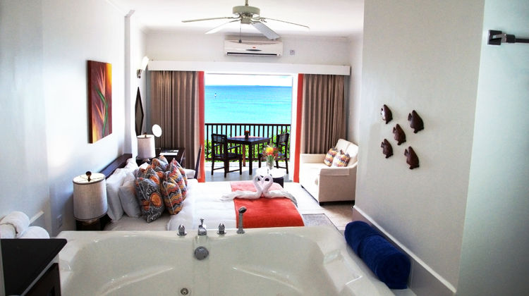 Calabash Cove Resort & Spa Suite