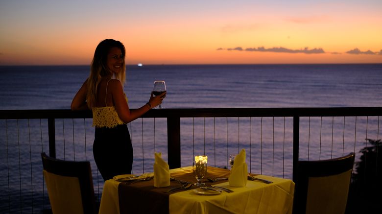 <b>Calabash Cove Resort & Spa Restaurant</b>. Images powered by <a href="https://www.leonardoworldwide.com/" title="Leonardo Worldwide" target="_blank">Leonardo</a>.