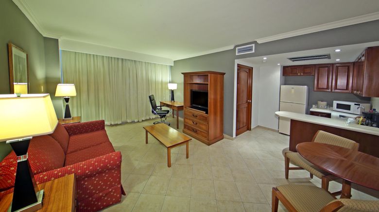 <b>Crowne Plaza Panama Suite</b>. Images powered by <a href="https://leonardo.com/" title="Leonardo Worldwide" target="_blank">Leonardo</a>.