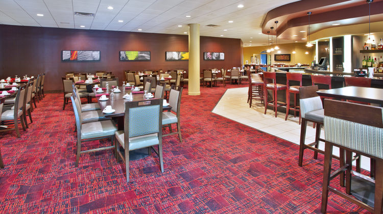 Holiday Inn Manitowoc Restaurant
