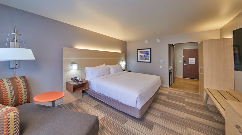 <b>Holiday Inn Express & Suites Hermiston Room</b>. Images powered by <a href="https://www.leonardoworldwide.com/" title="Leonardo Worldwide" target="_blank">Leonardo</a>.