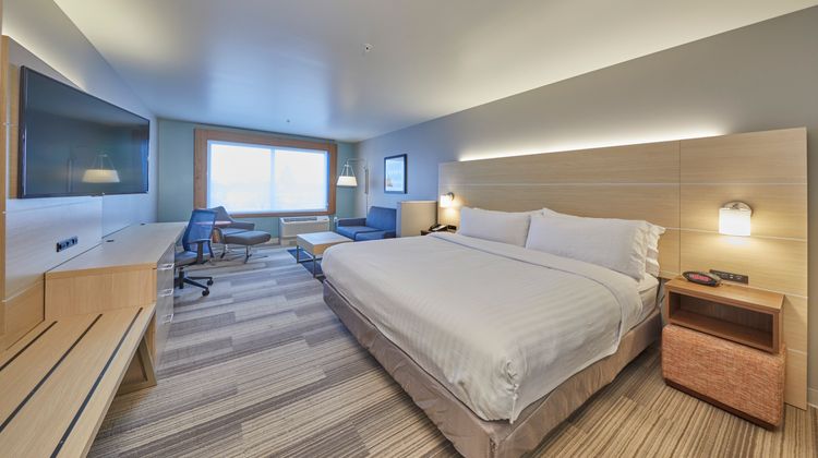 Holiday Inn Express & Suites Hermiston Suite