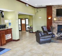 Holiday Inn Express Lobby