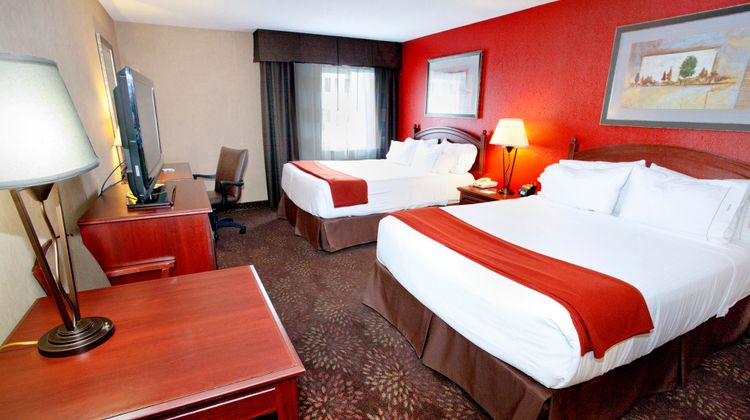Holiday Inn Express Room