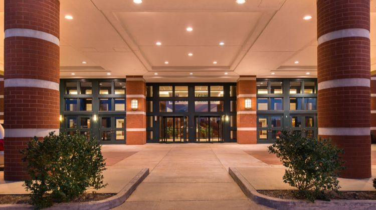 Crowne Plaza Hotel Exterior
