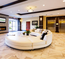 Holiday Inn Houston - Webster Lobby