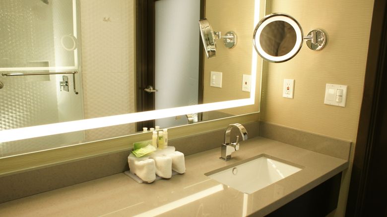 <b>Holiday Inn Express Hotel & Suites Suite</b>. Images powered by <a href="https://www.leonardoworldwide.com/" title="Leonardo Worldwide" target="_blank">Leonardo</a>.