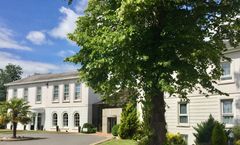 Manor of Groves Hotel