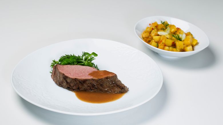 <b>InterContinental Estoril Restaurant</b>. Images powered by <a href="https://www.leonardoworldwide.com/" title="Leonardo Worldwide" target="_blank">Leonardo</a>.