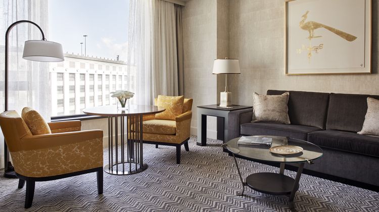 Four Seasons Hotel Boston Suite