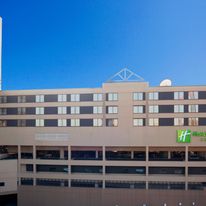 Holiday Inn Hotel & Suites