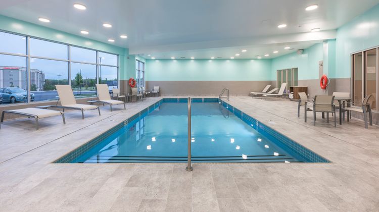 Holiday Inn Express & Suites Moncton Pool