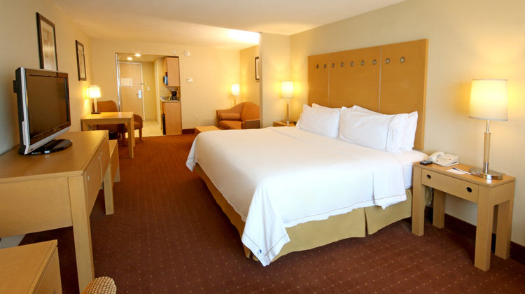 Holiday Inn Express & Suites Juarez Suite