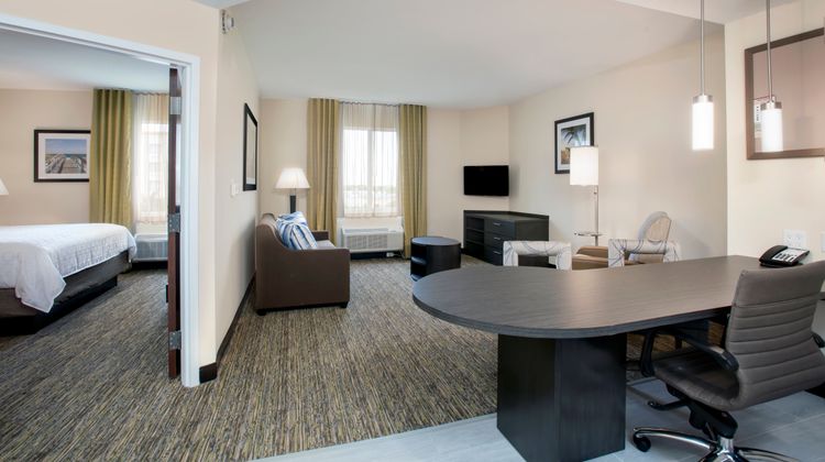 Candlewood Suites Miami Exec Airport Room