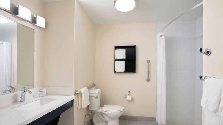 Candlewood Suites Miami Exec Airport Room