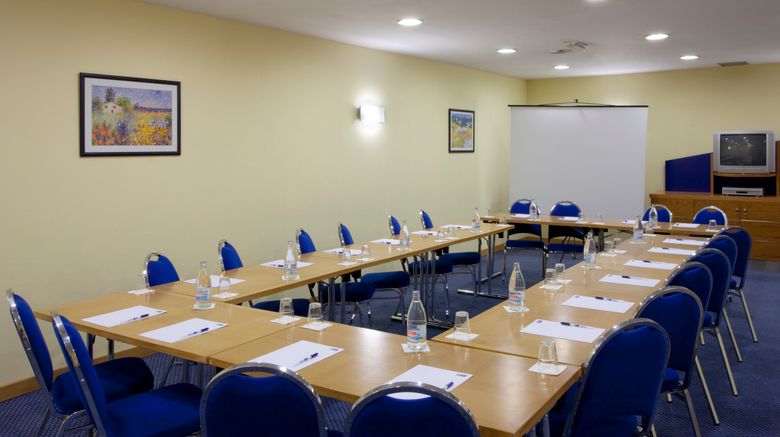 <b>Holiday Inn Express San Sebastian Reyes Meeting</b>. Images powered by <a href="https://www.leonardoworldwide.com/" title="Leonardo Worldwide" target="_blank">Leonardo</a>.