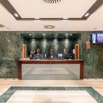Exe Leon Hotel