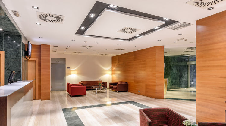 Exe Leon Hotel Lobby