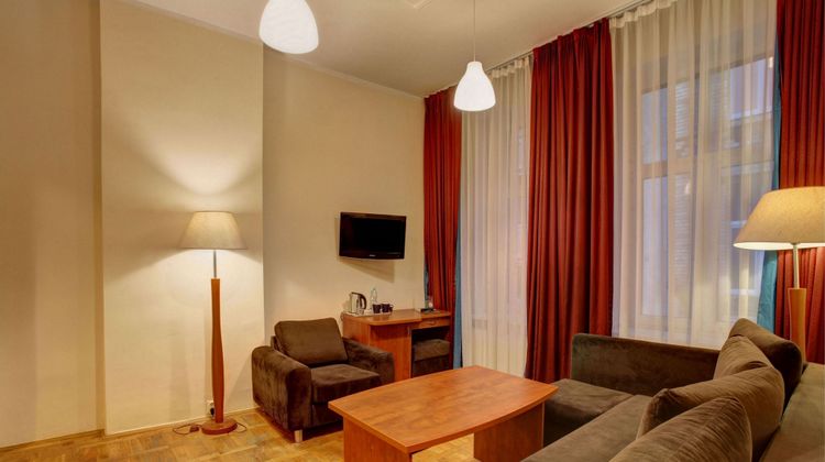 Lothus Hotel Room