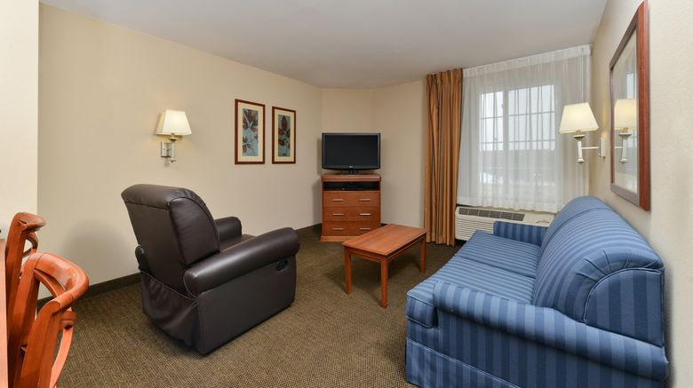 <b>Candlewood Suites Chambersburg Suite</b>. Images powered by <a href="https://www.leonardoworldwide.com/" title="Leonardo Worldwide" target="_blank">Leonardo</a>.