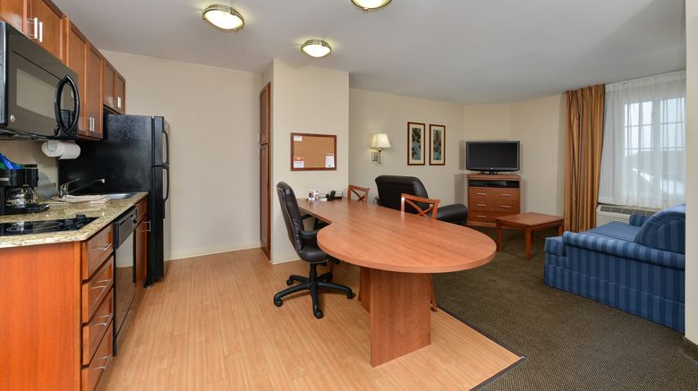 <b>Candlewood Suites Chambersburg Suite</b>. Images powered by <a href="https://www.leonardoworldwide.com/" title="Leonardo Worldwide" target="_blank">Leonardo</a>.