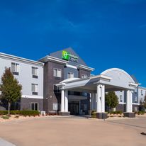 Holiday Inn Express & Suites Pittsburg