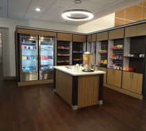Holiday Inn Jonesboro Lobby