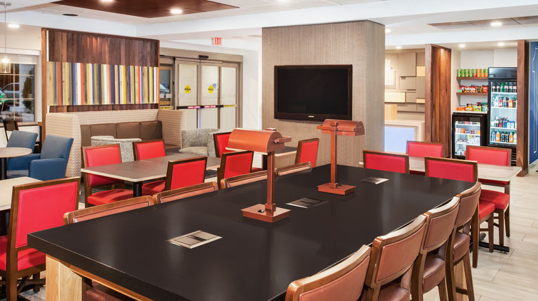 <b>Holiday Inn Express Haskell-Wayne Area Restaurant</b>. Images powered by <a href="https://www.leonardoworldwide.com/" title="Leonardo Worldwide" target="_blank">Leonardo</a>.