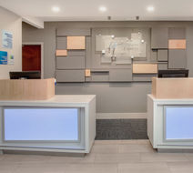 Holiday Inn Express Haskell-Wayne Area Lobby