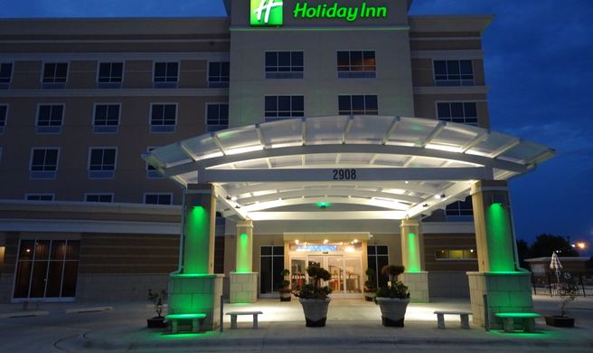Holiday Inn Jonesboro Exterior