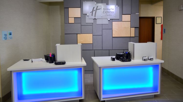 Holiday Inn Express & Suites Houston NW Lobby