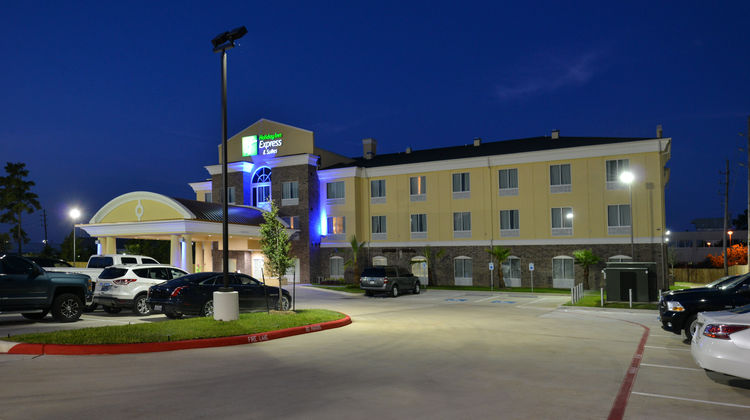 Holiday Inn Express & Suites Houston NW Exterior