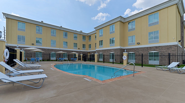 Holiday Inn Express & Suites Houston NW Pool