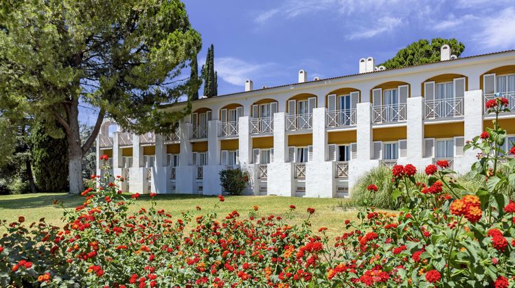 Exe Las Adelfas Hotel Exterior