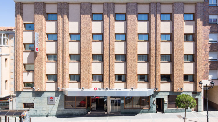 Exe Reina Isabel Exterior