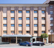 Exe Reina Isabel Exterior
