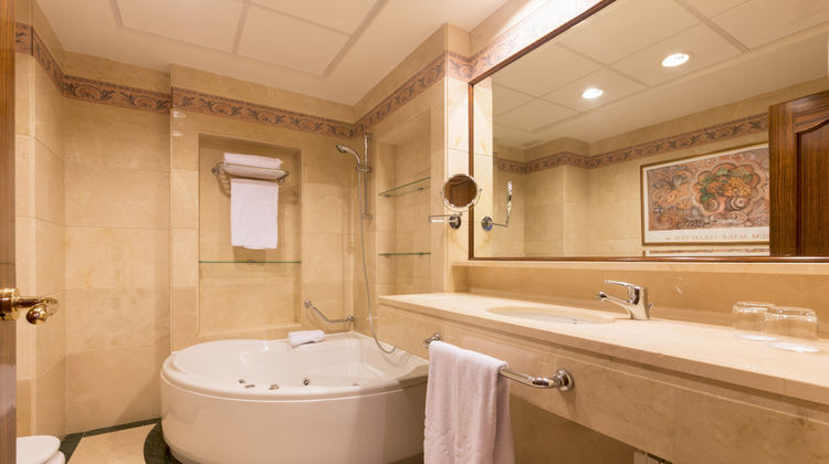 Exe Reina Isabel Room