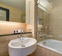 Apex Grassmarket Hotel Room