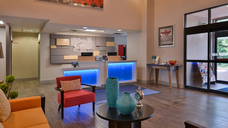 <b>Holiday Inn Express Lobby</b>. Images powered by <a href="https://www.leonardoworldwide.com/" title="Leonardo Worldwide" target="_blank">Leonardo</a>.