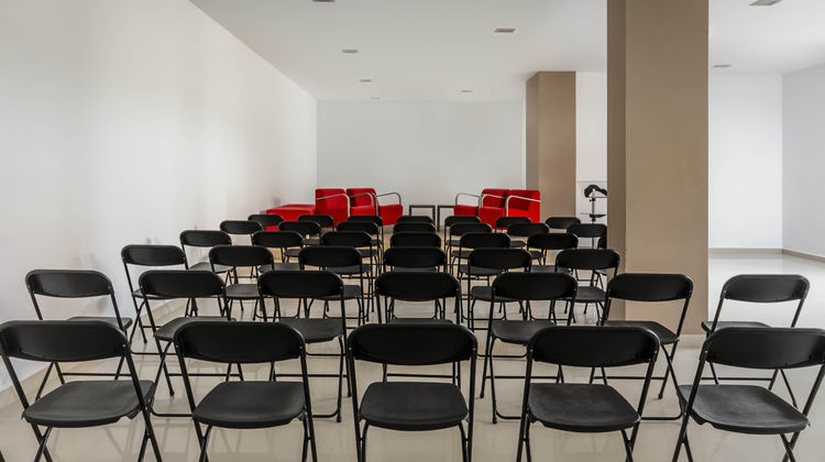 Exe Cunit Suites & Spa Meeting