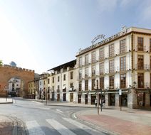 Exe Triunfo Granada Exterior