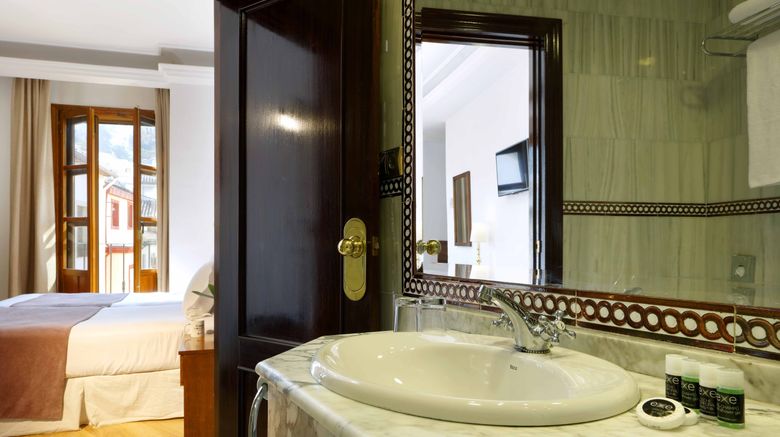 <b>Exe Triunfo Granada Room</b>. Images powered by <a href="https://www.leonardoworldwide.com/" title="Leonardo Worldwide" target="_blank">Leonardo</a>.